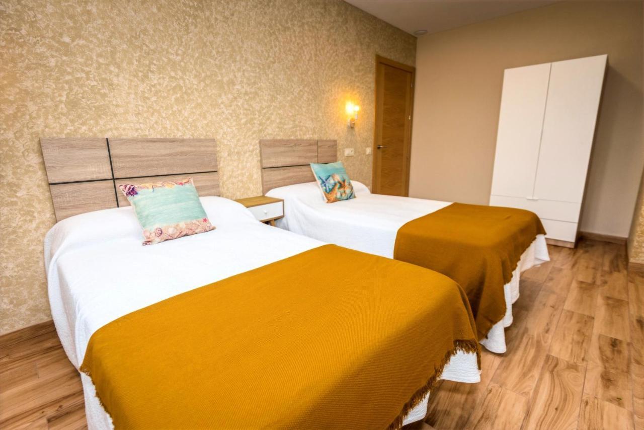 Apartamentos Navalin Тапія-де-Касар'єго Екстер'єр фото