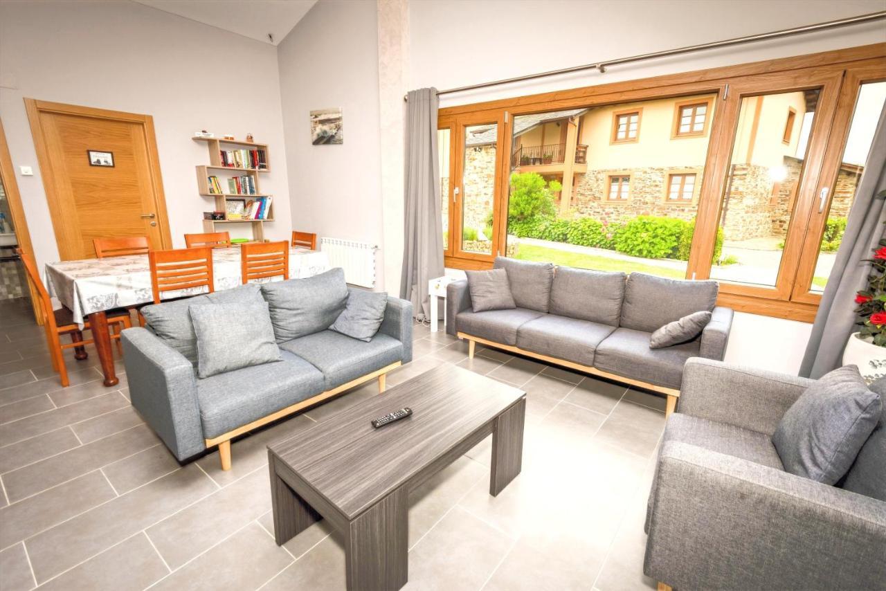 Apartamentos Navalin Тапія-де-Касар'єго Екстер'єр фото