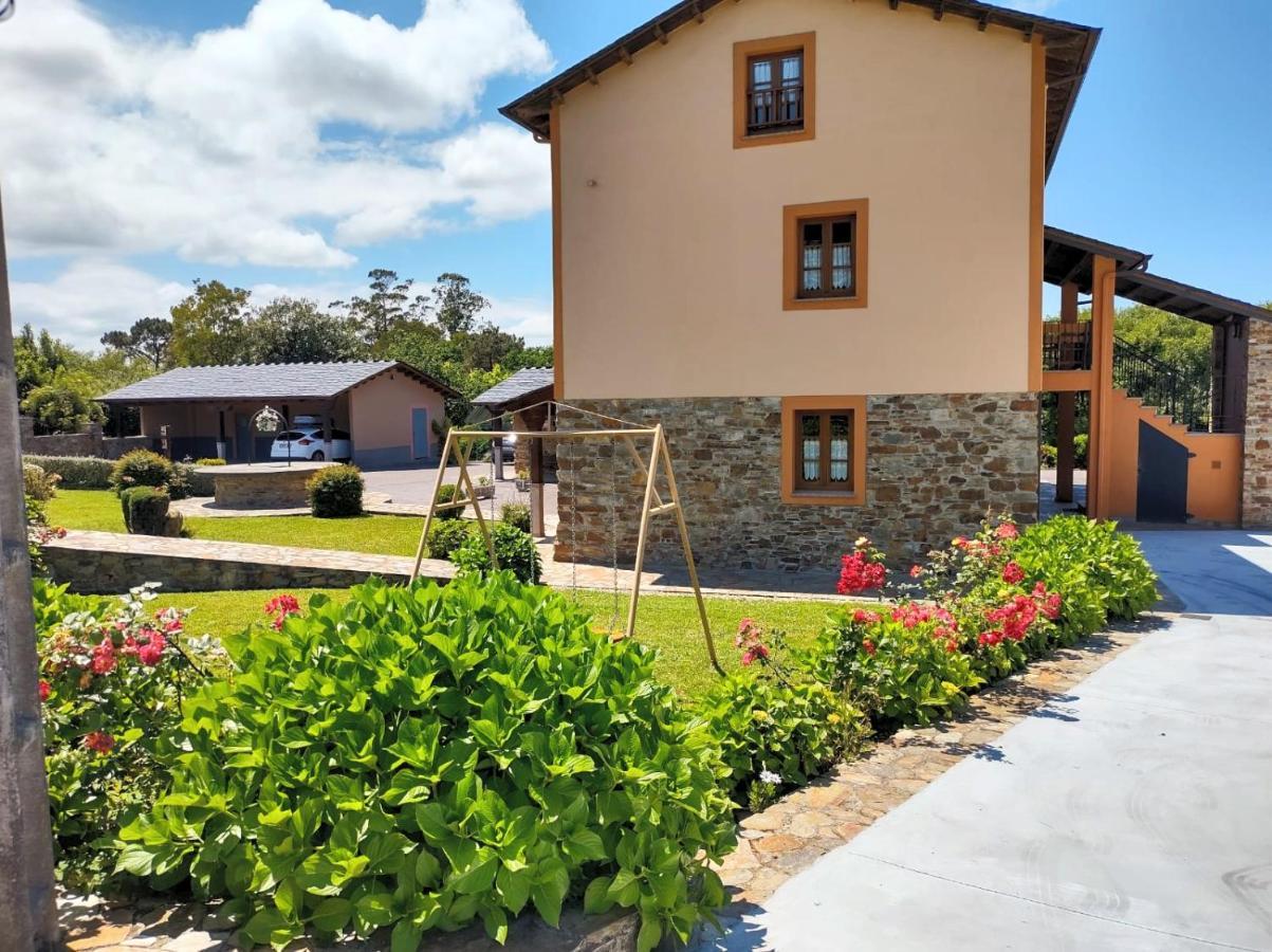 Apartamentos Navalin Тапія-де-Касар'єго Екстер'єр фото