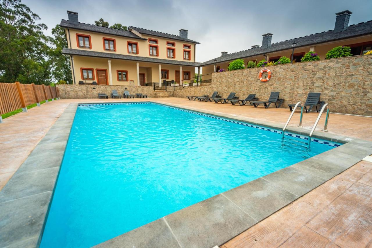 Apartamentos Navalin Тапія-де-Касар'єго Екстер'єр фото