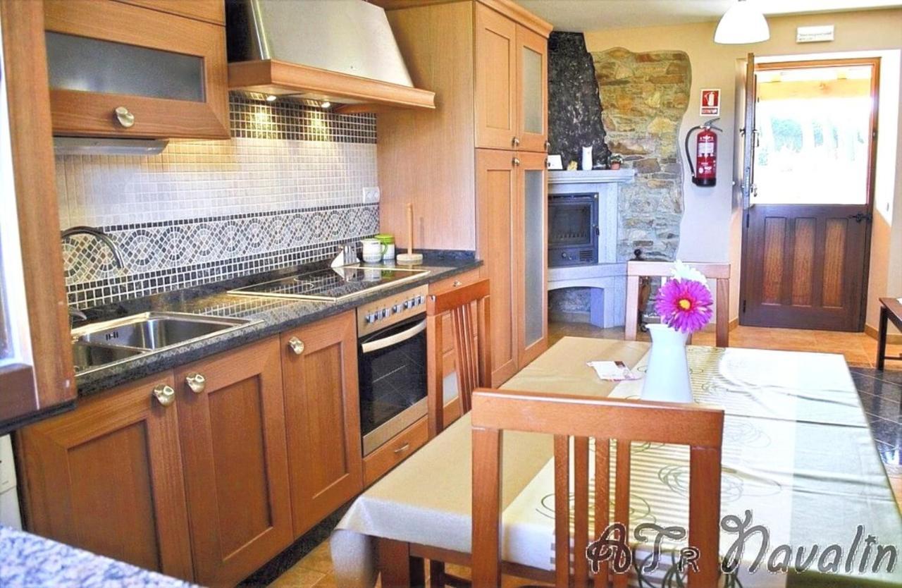 Apartamentos Navalin Тапія-де-Касар'єго Екстер'єр фото